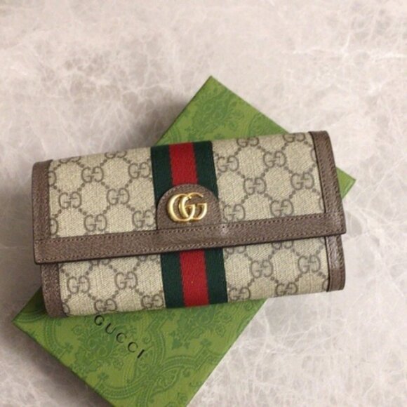 Gucci Sophisticated Canvas Wallet - Picture 1 of 6